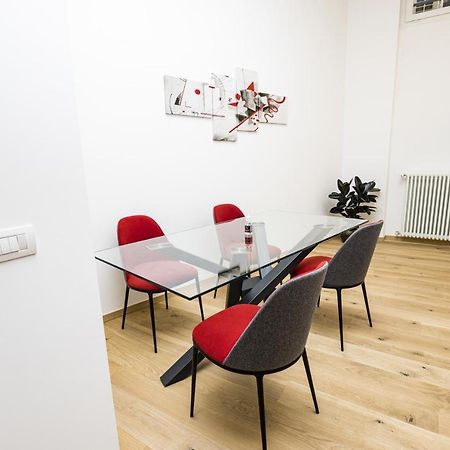 Appartamento Loft La Sedia Rossa - Centro Storico Milano Esterno foto