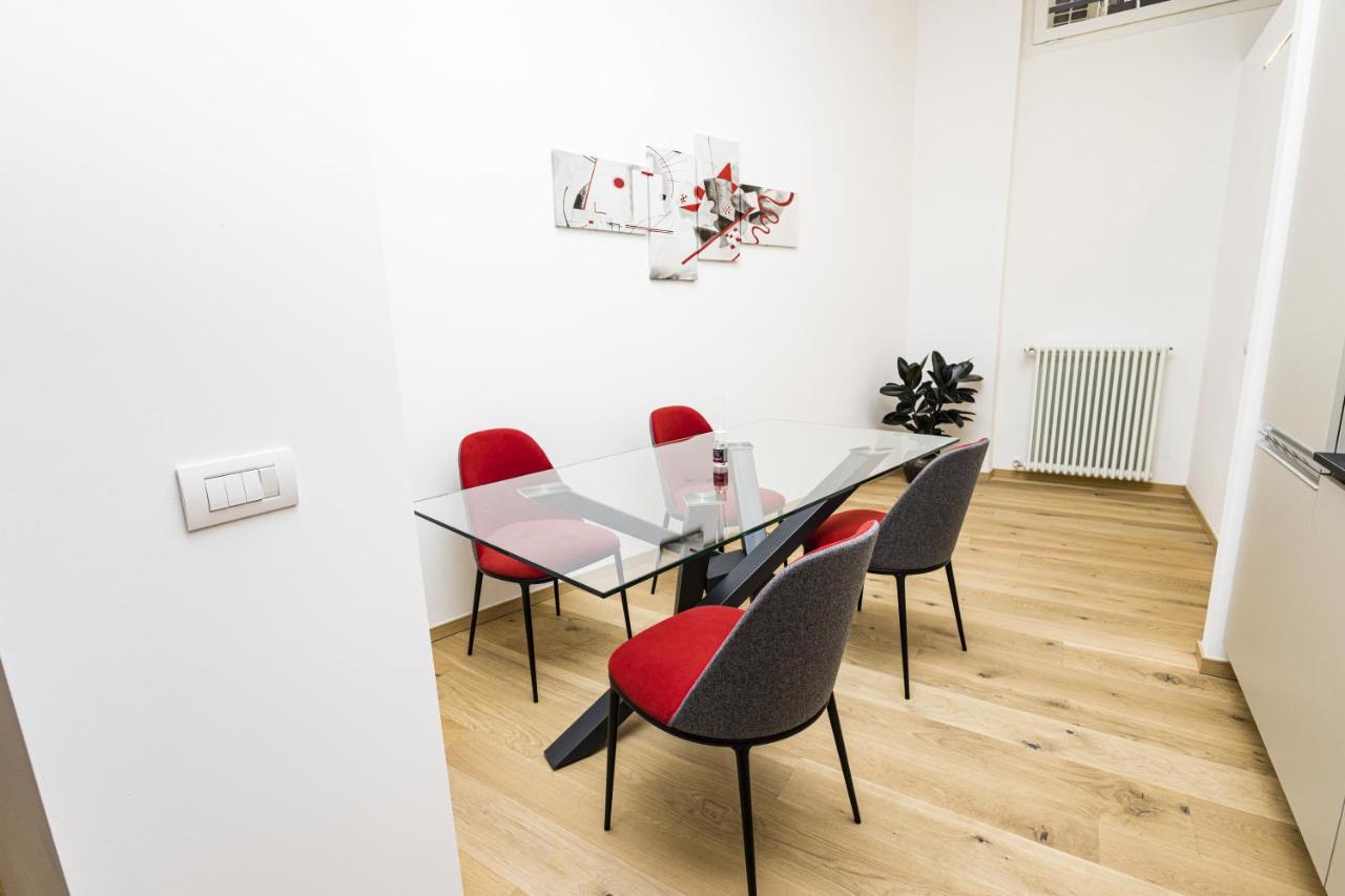 Appartamento Loft La Sedia Rossa - Centro Storico Milano Esterno foto