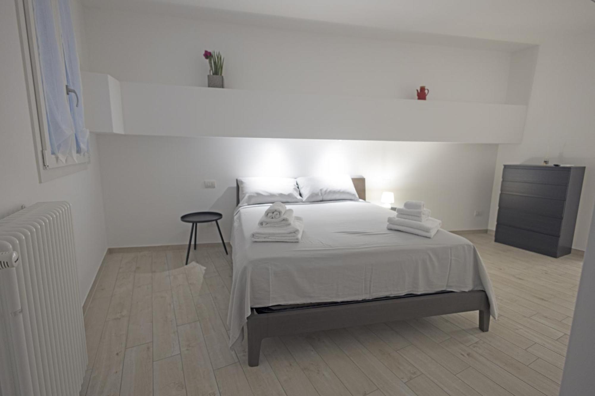 Appartamento Loft La Sedia Rossa - Centro Storico Milano Esterno foto